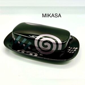 Mikasa Intaglio CAC 66 Post Modern 1990s Covered  Butter Dish